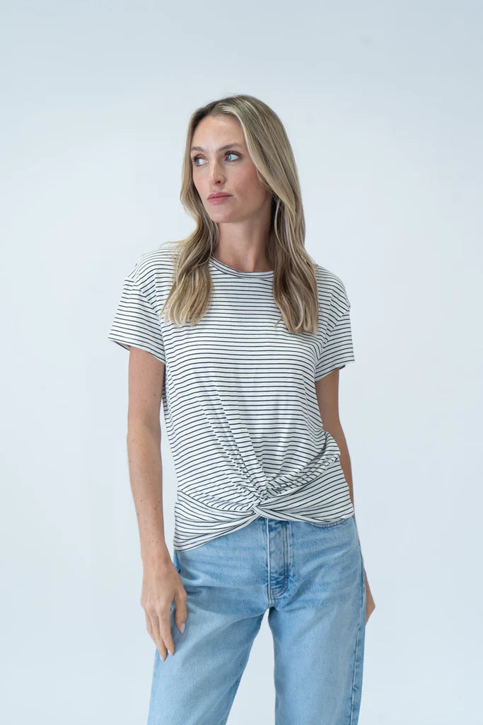 The Kelly Tee (ivory/black)
