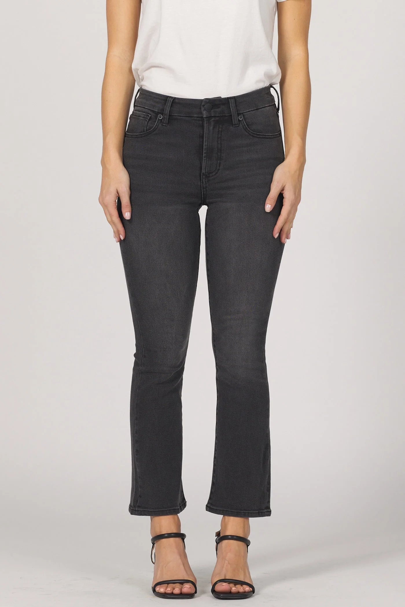 Jeanne Flare Jeans - Crosscreek