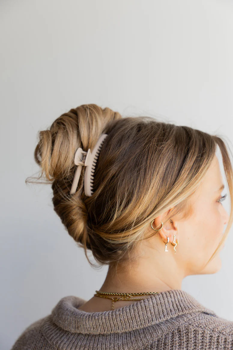 Kaxi Midi Hold Everything Claw Clip - Matte Bone