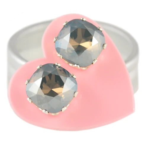 Jojo Loves You - Cushion Studs image 8
