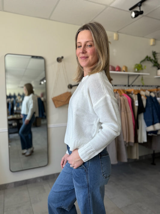 The Walker Pullover | Chalk