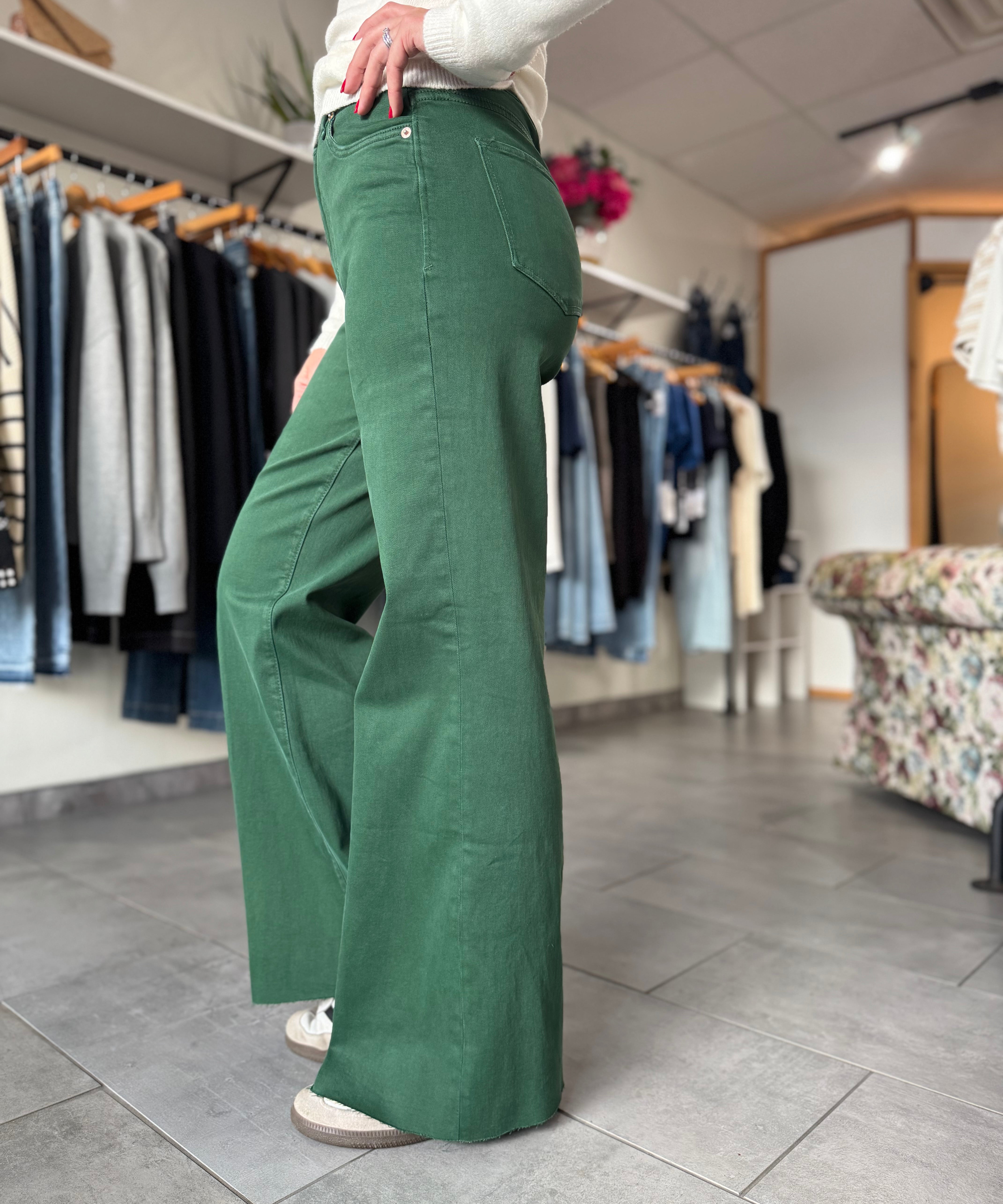 Fiona High Rise Wide Leg Jeans | Pineneedle