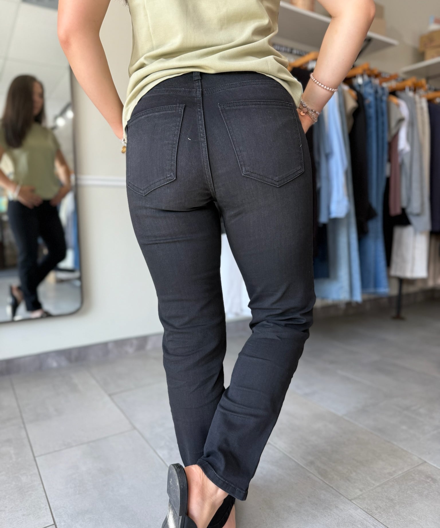 Rachael High Rise Mom Jeans - Uplifting