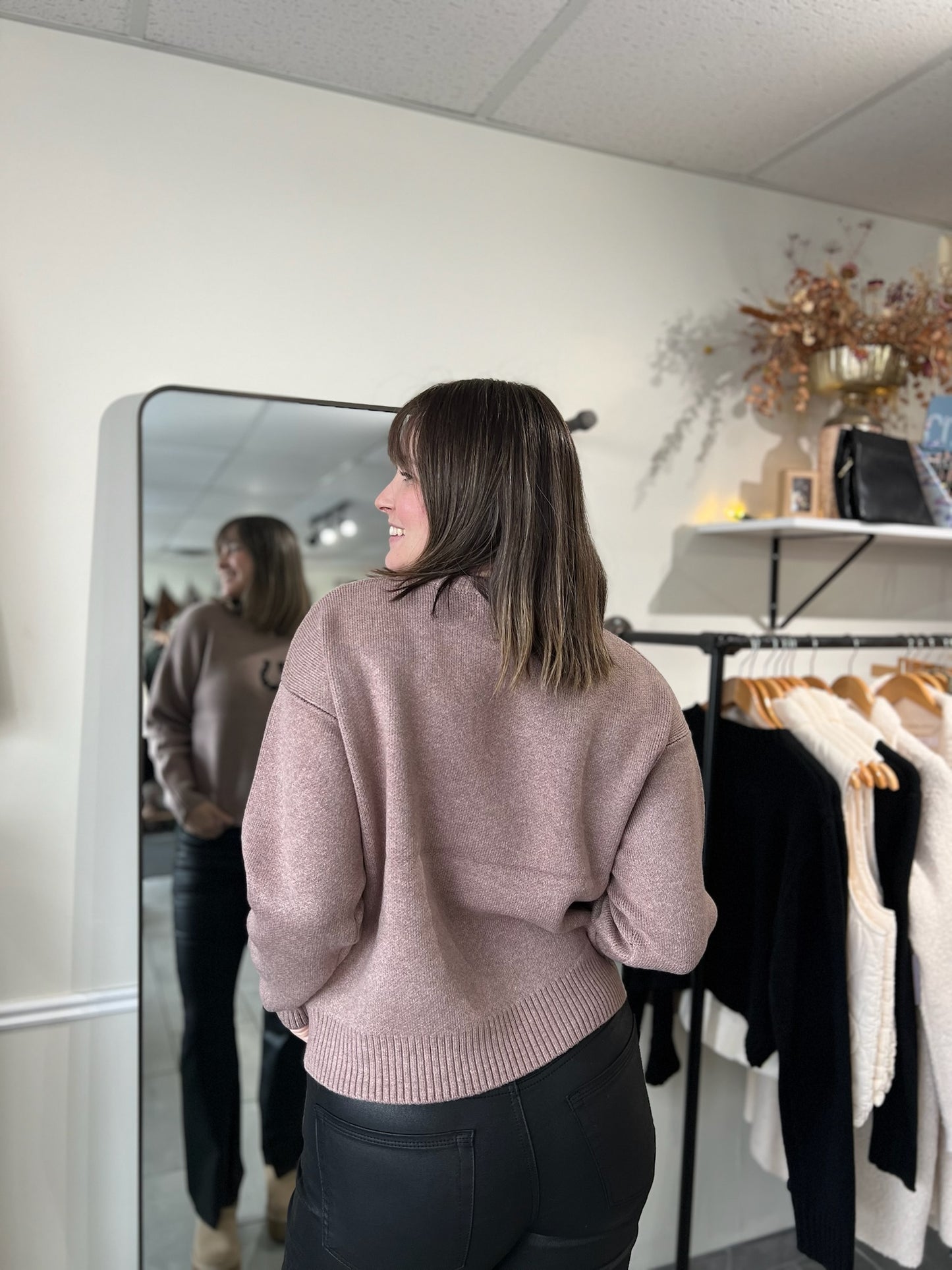 Horseshoe Sweater | Brown