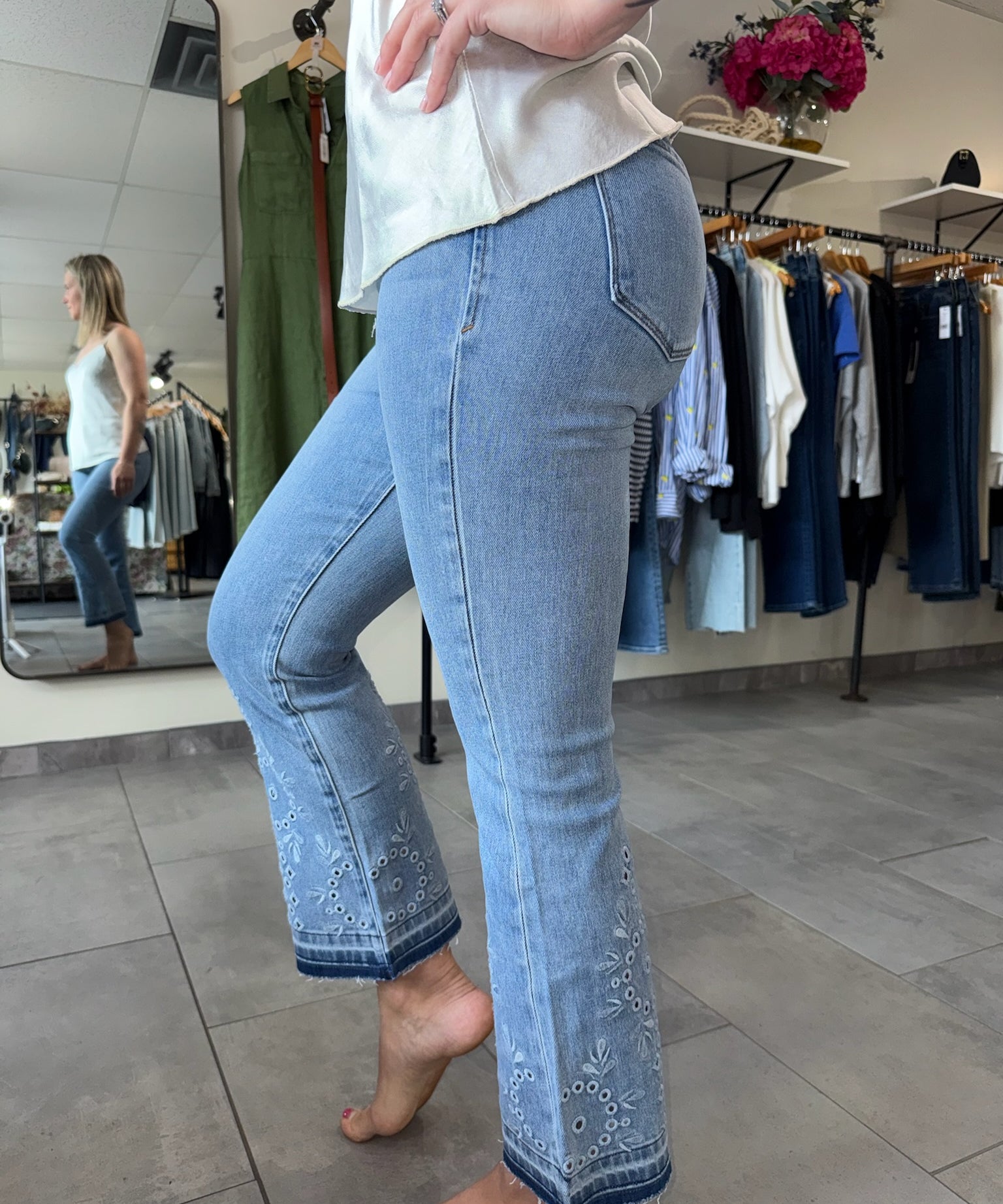 Jeanne Mid Rise Crop Flare Jeans | Blume
