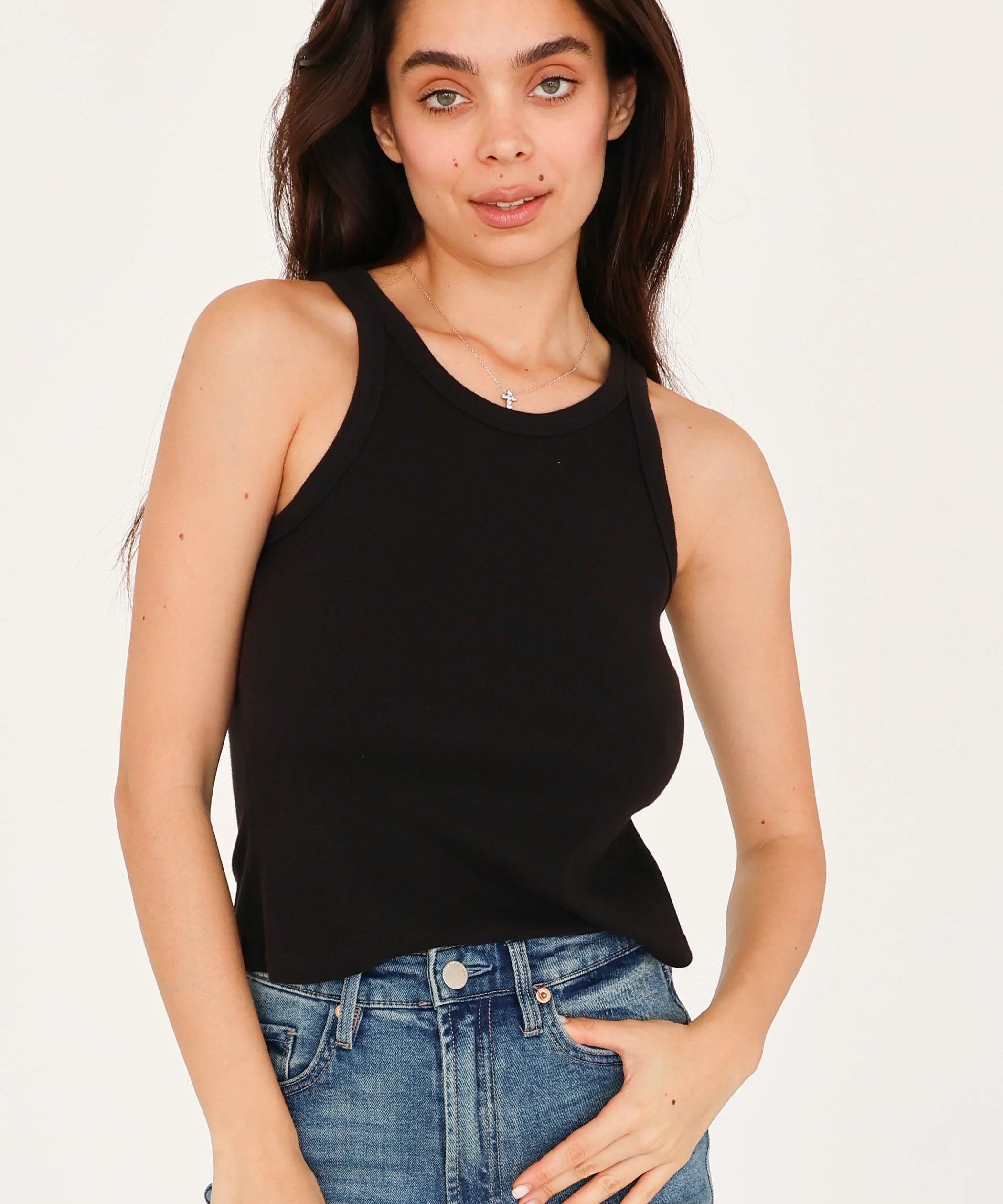 Tamia Cropped Scoop Tank - Black