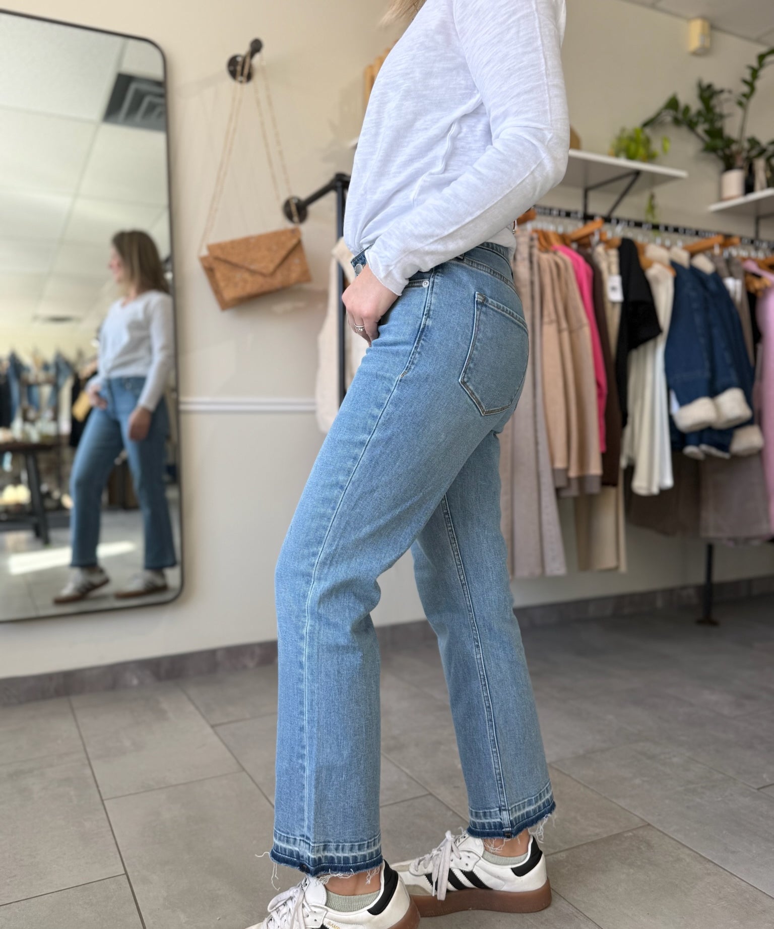 Anika Straight Leg Jeans | Savannah
