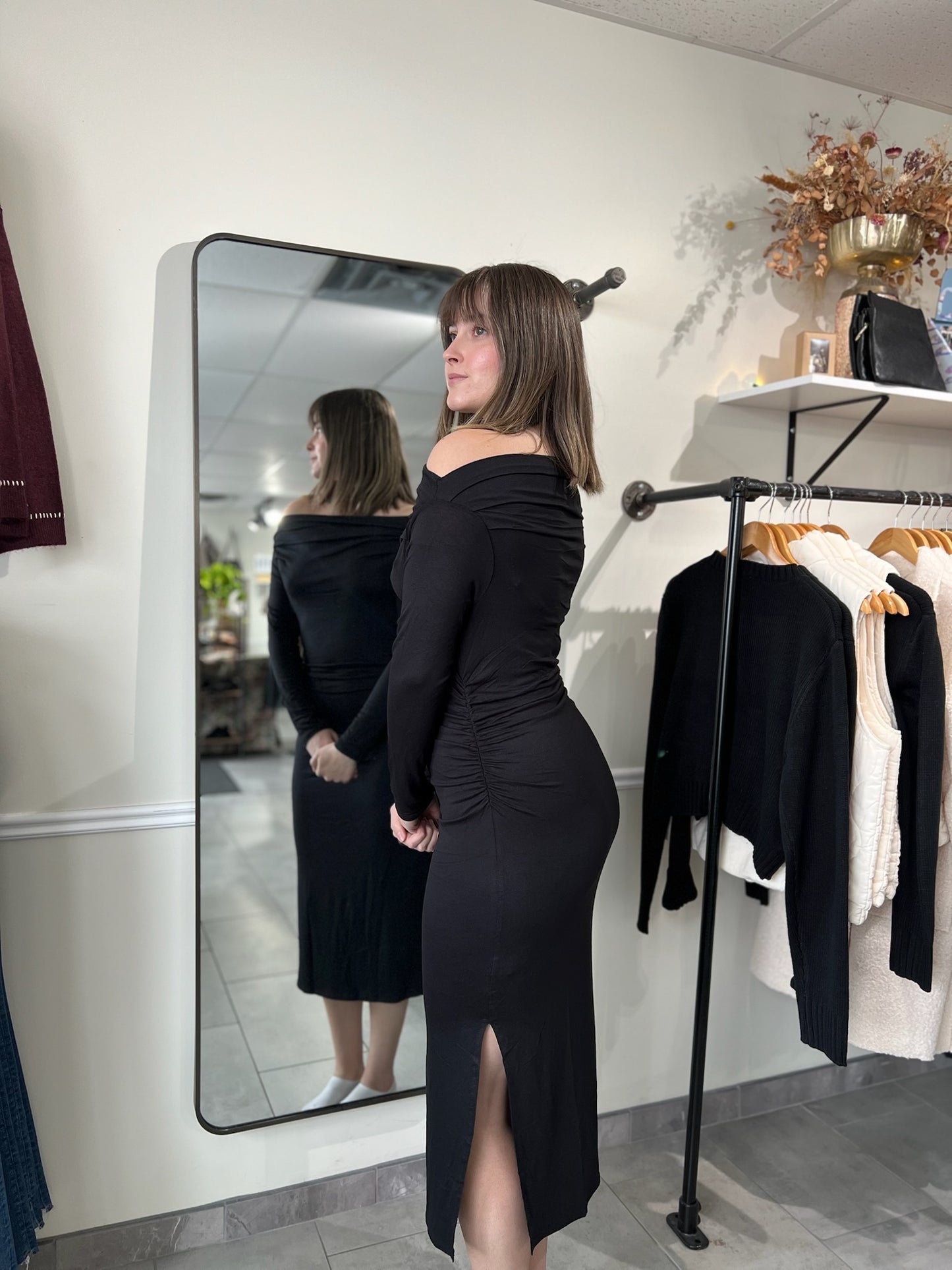 Off the Shoulder Maxi Dress | Black