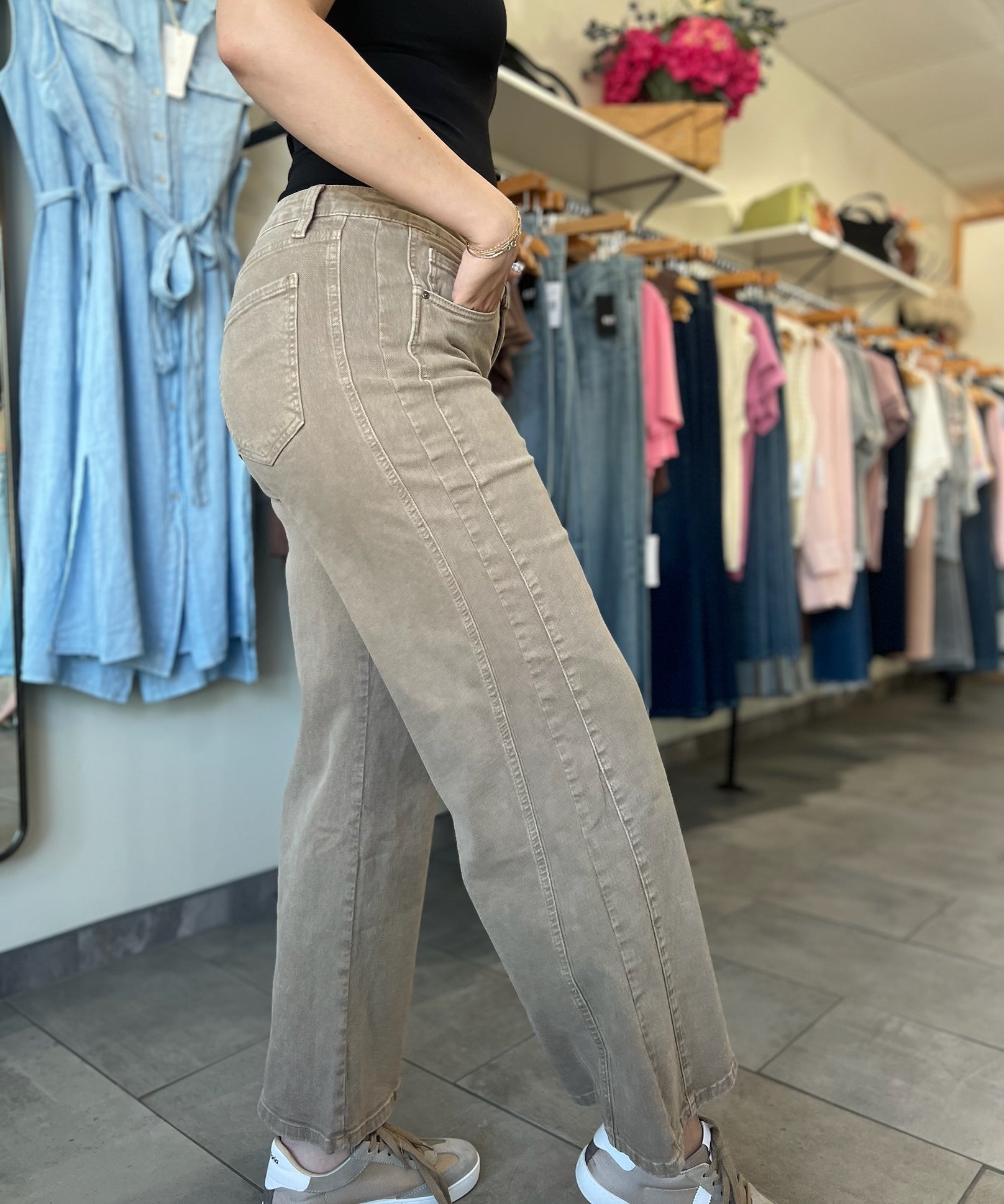 Meg High Rise Wide Leg Jeans | Milk Tea
