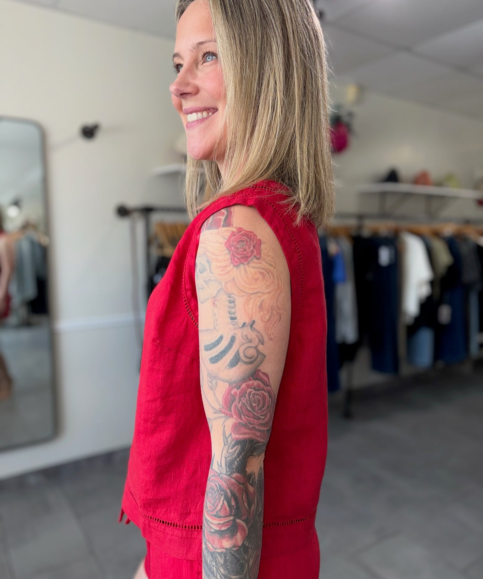 Joanne Top | Tomato Red