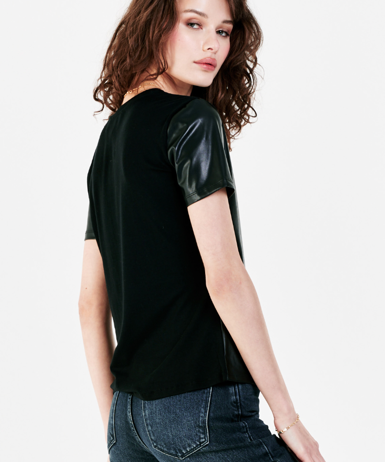 Reese Short Sleeve image 1