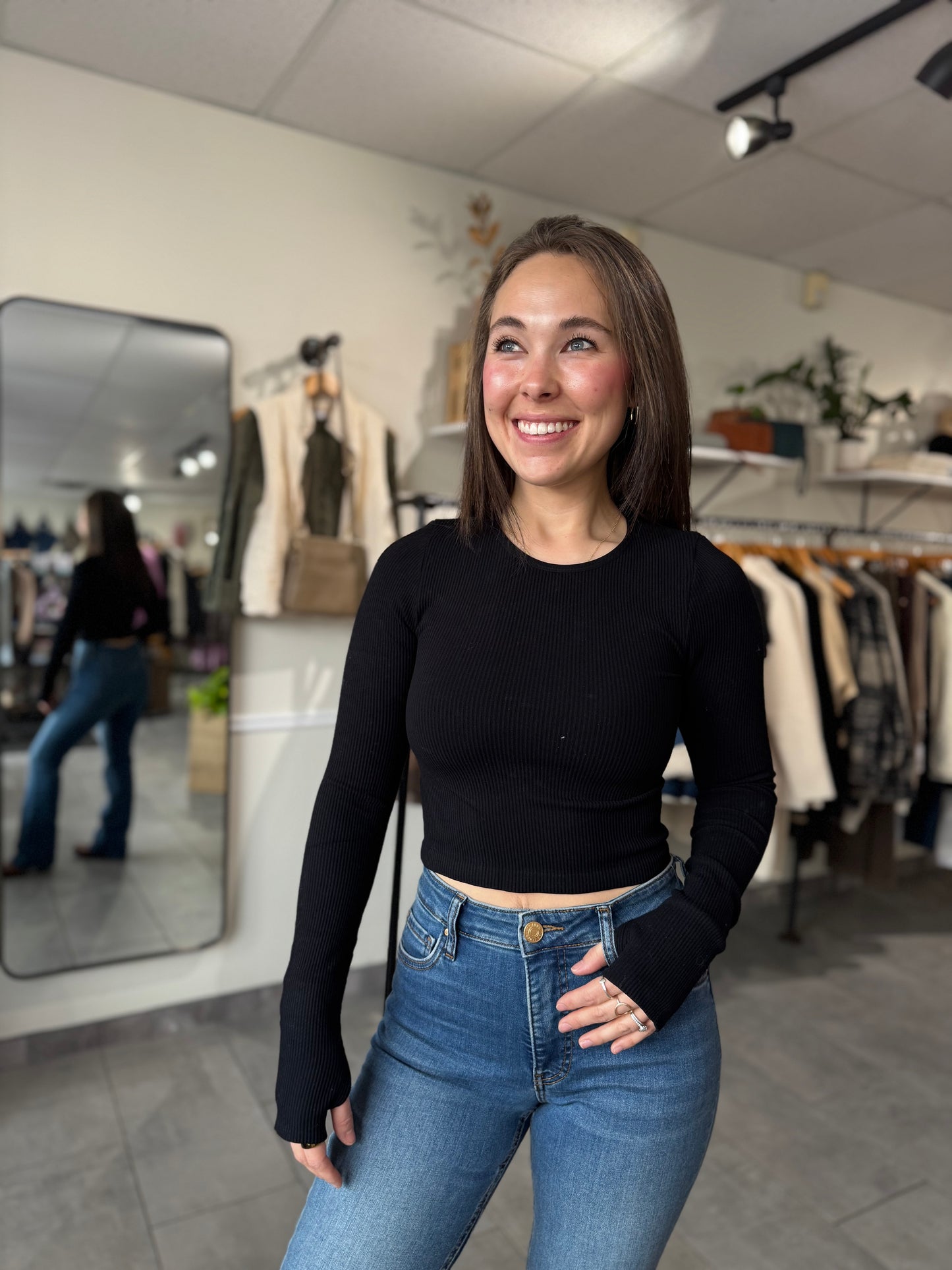Seamless Ribbed Crop Top | Black