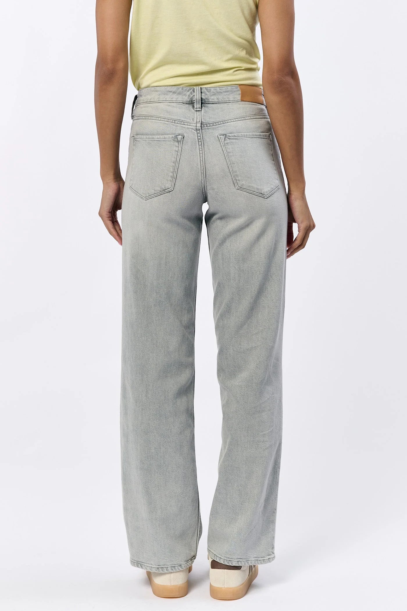 Taylor Straight Leg Jeans - Dovey image 2
