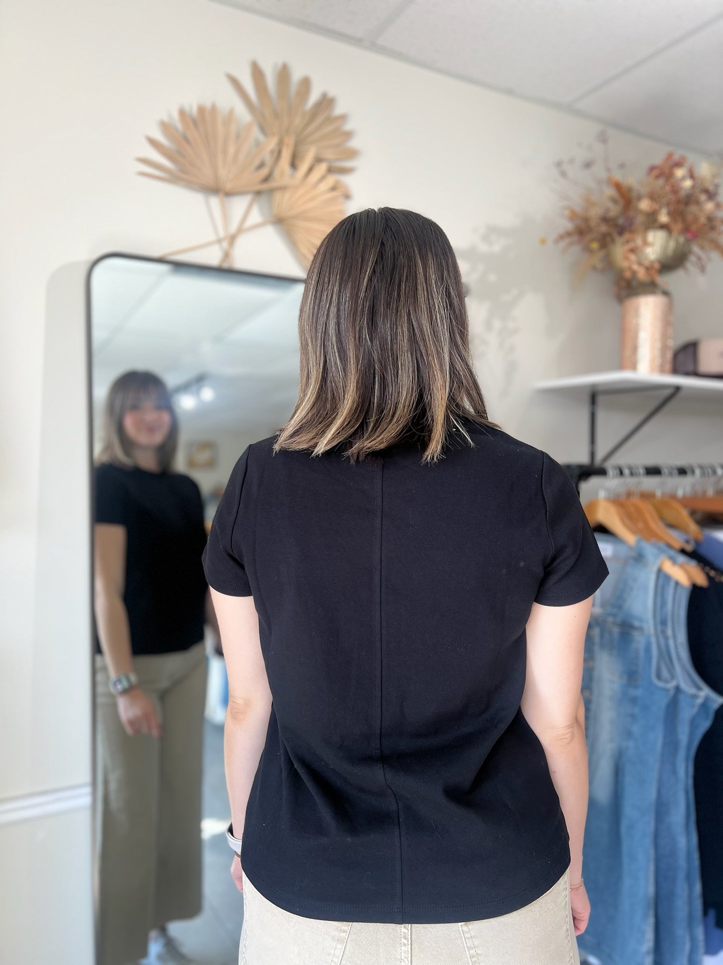Short Sleeve Crew Neck Tee - Black