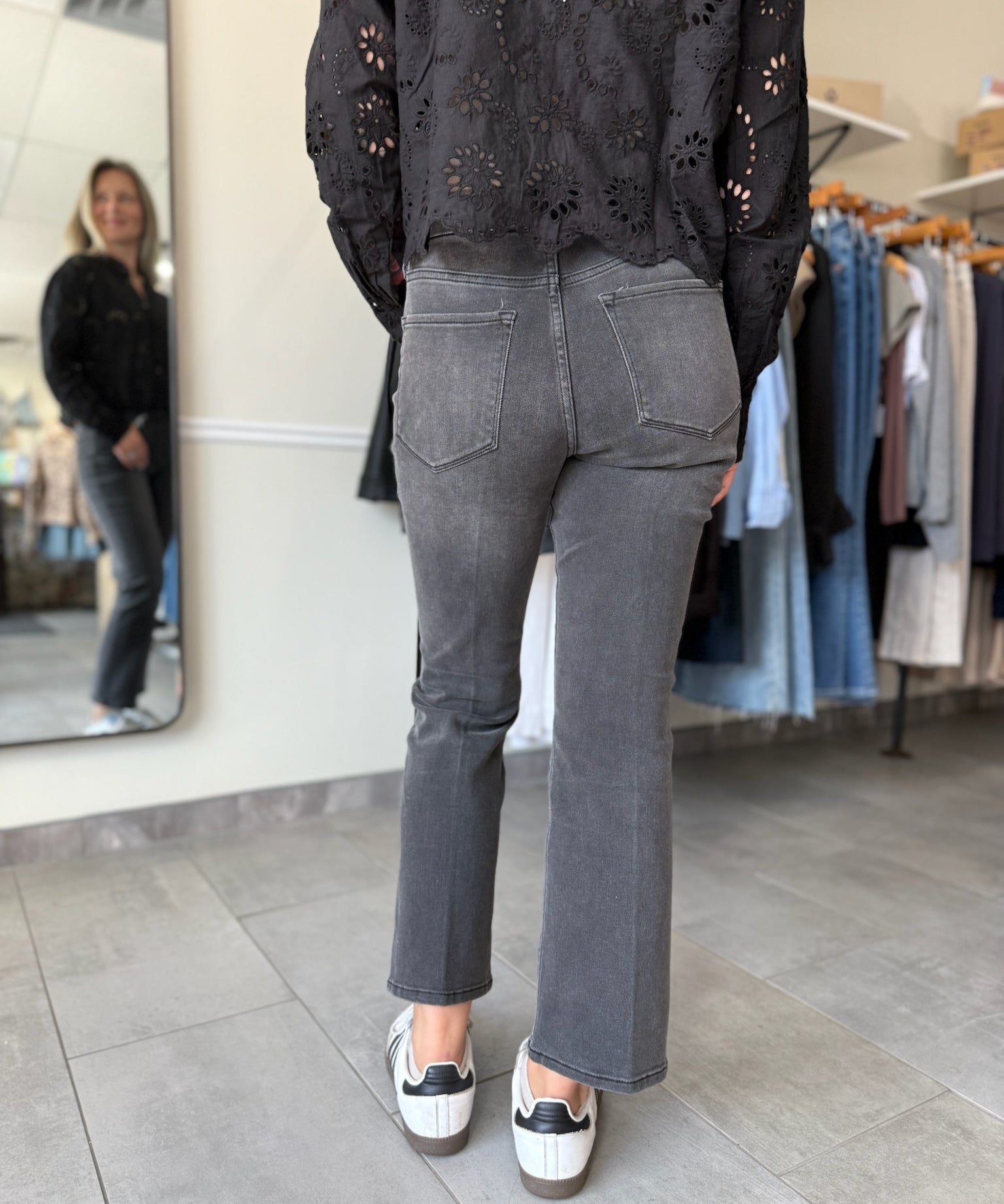 Jeanne Flare Jeans - Crosscreek