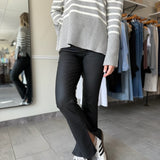 Jaxtyn Bootcut Mid Rise Jeans - Black