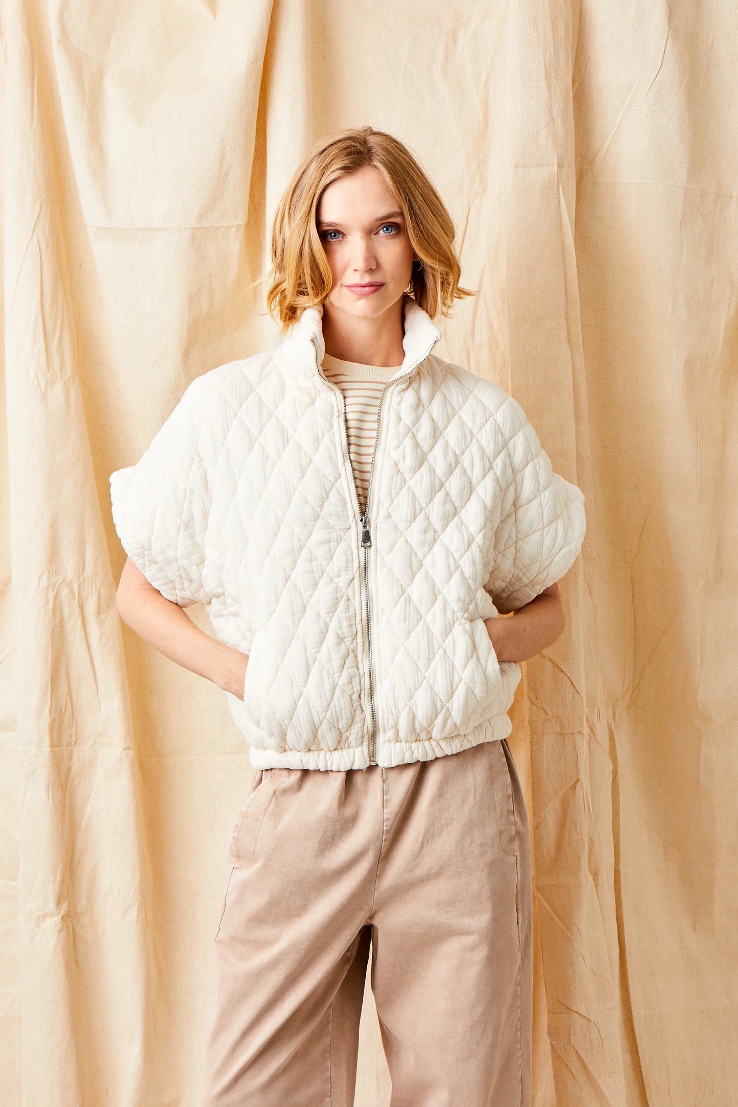 Charlston Quilted Short Sleeve Jacket | Butter Milk