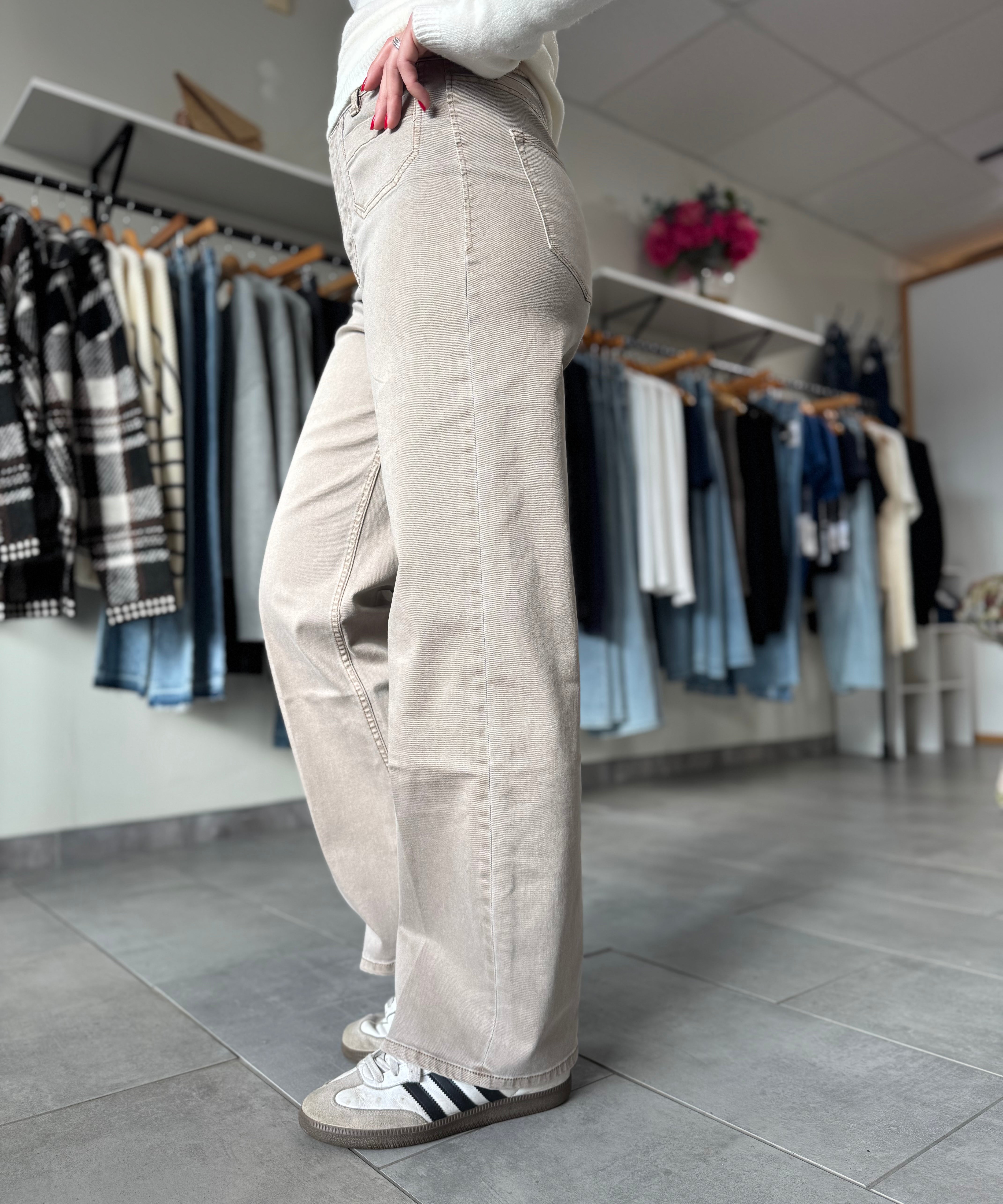 Holly High Rise Straight Leg Jeans | Mink