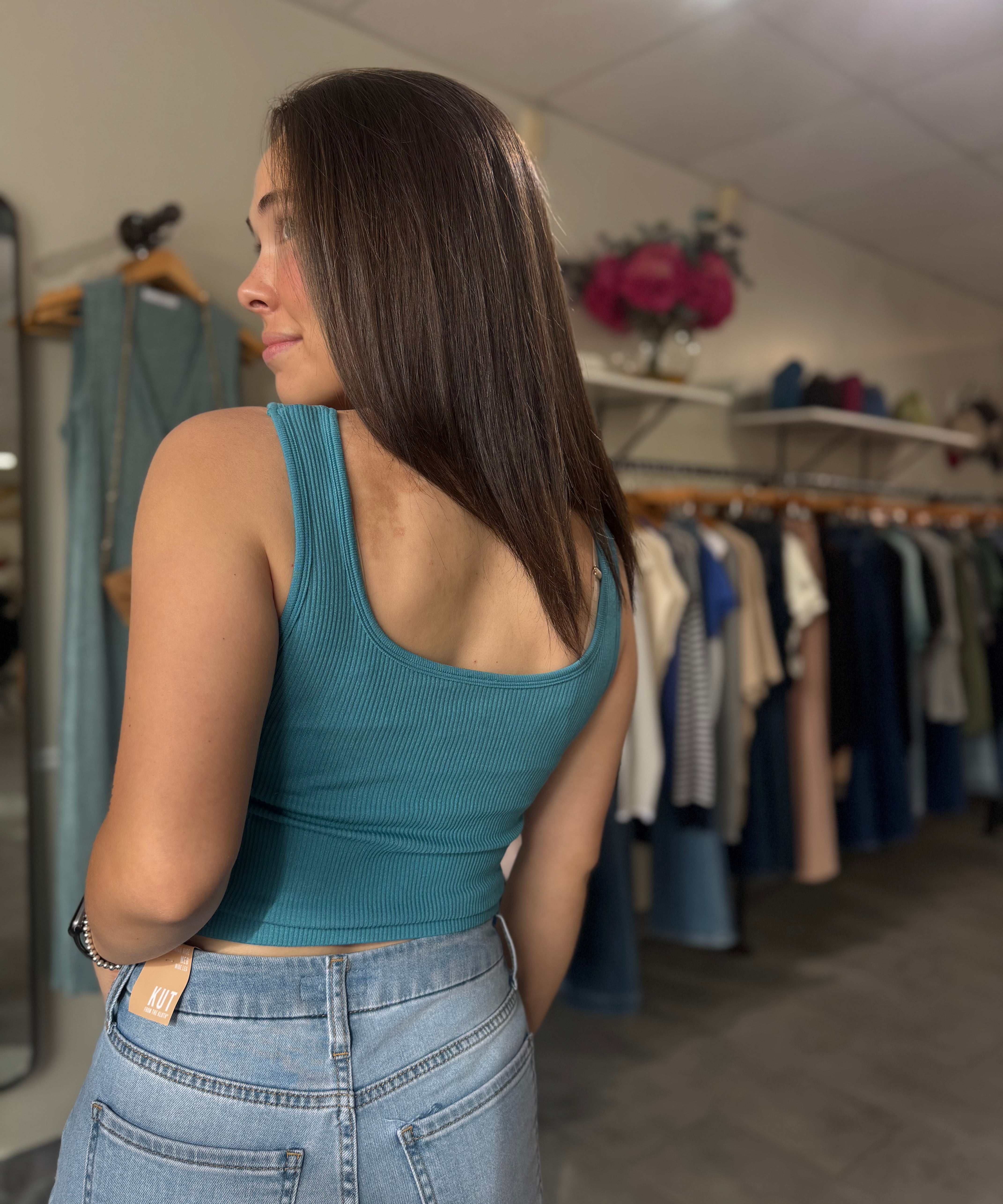 Seamless & Padded Scoop Neck Tank | Blue Oasis