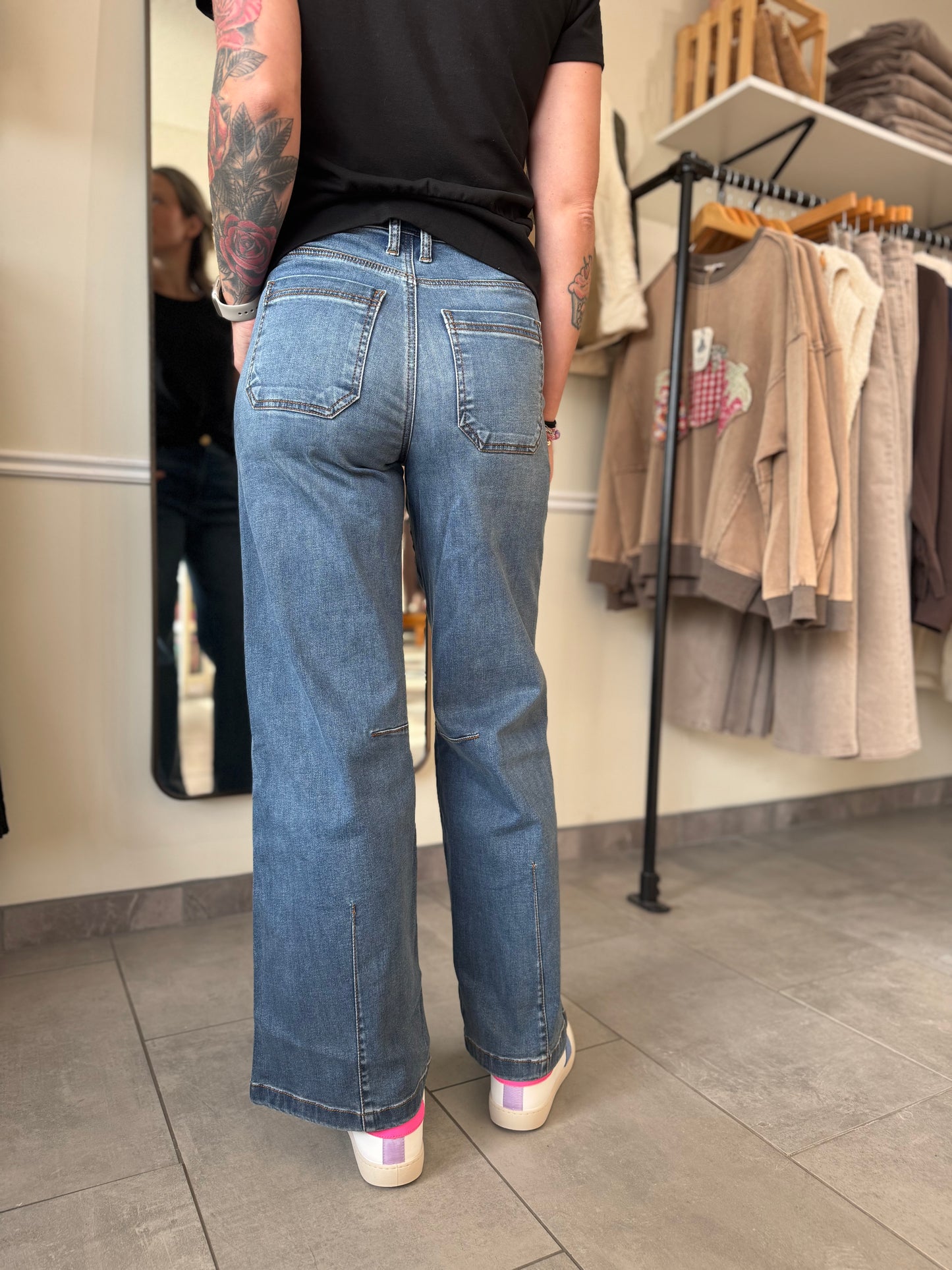 Meg High Rise Wide Legs | Acutely