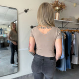 Seamless Reversible V-Neck Short Sleeve Top - Light Mocha
