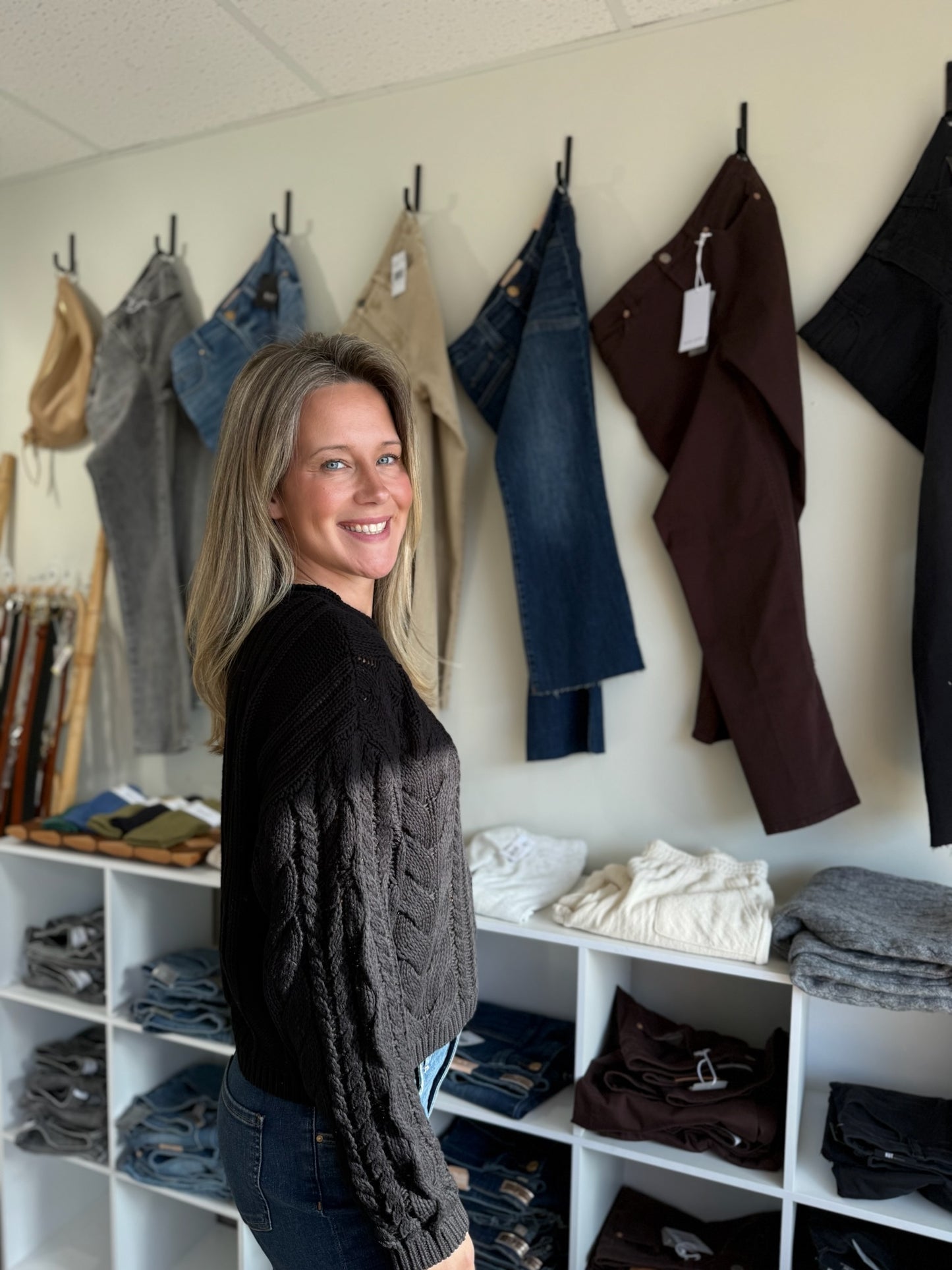 Niasha Cable Knit Crew Neck Sweater