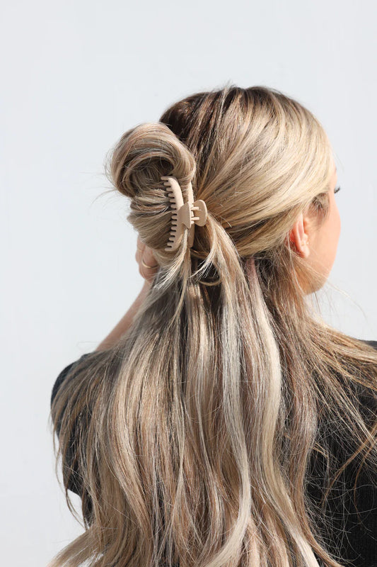 Kaxi Mini Hold Everything Claw Clip - Matte Bone