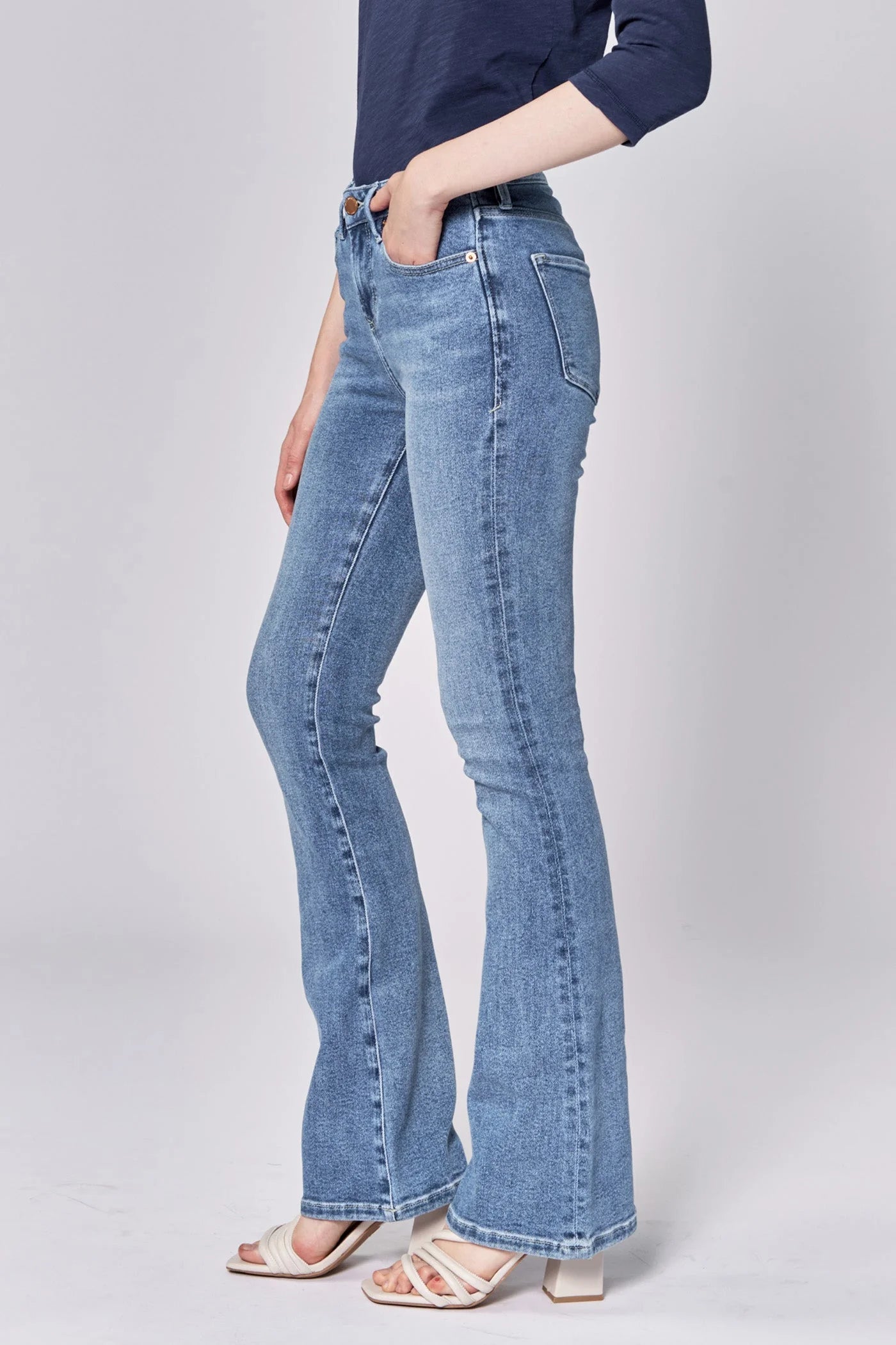 Jaxtyn Bootcut Jeans - Lovelle image 1